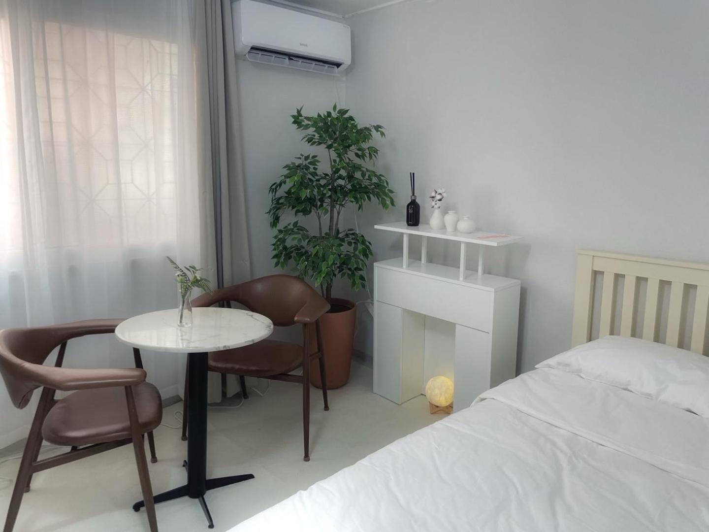 Apartment In Itaewon